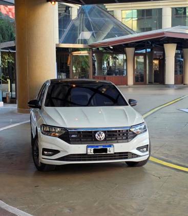 VOLKSWAGEN JETTA 1.4 250 TSI TOTAL FLEX R-LINE TIPTRONIC